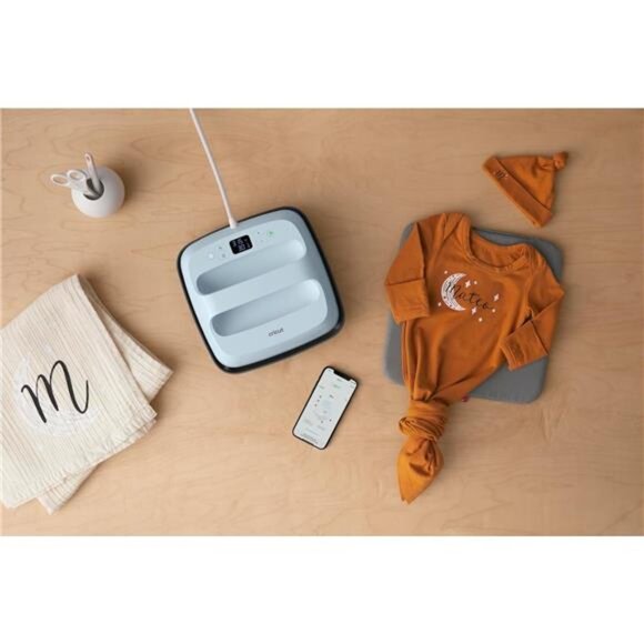 Cricut EasyPress Mat (12" x 12"), Protective Resistant Mat for Heat Press - Picture 6 of 7